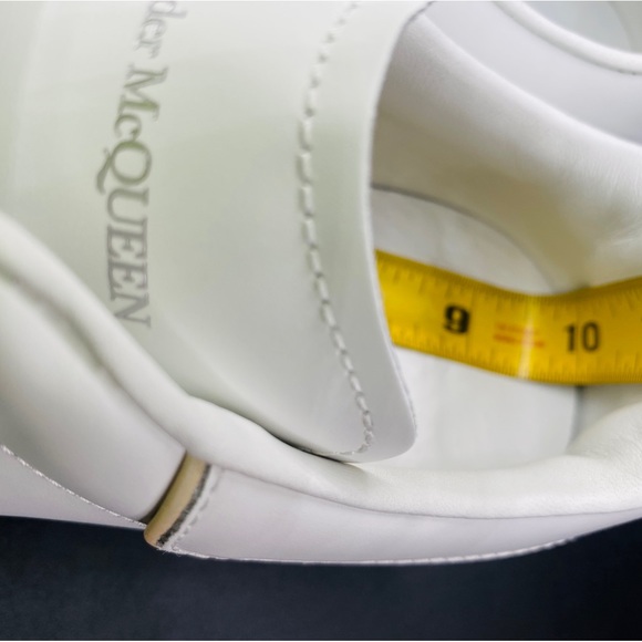 Alexander McQueen Women’s Oversized Leather Sneakers Size 9.5 NWB AUTHENTIC - Picture 7 of 10